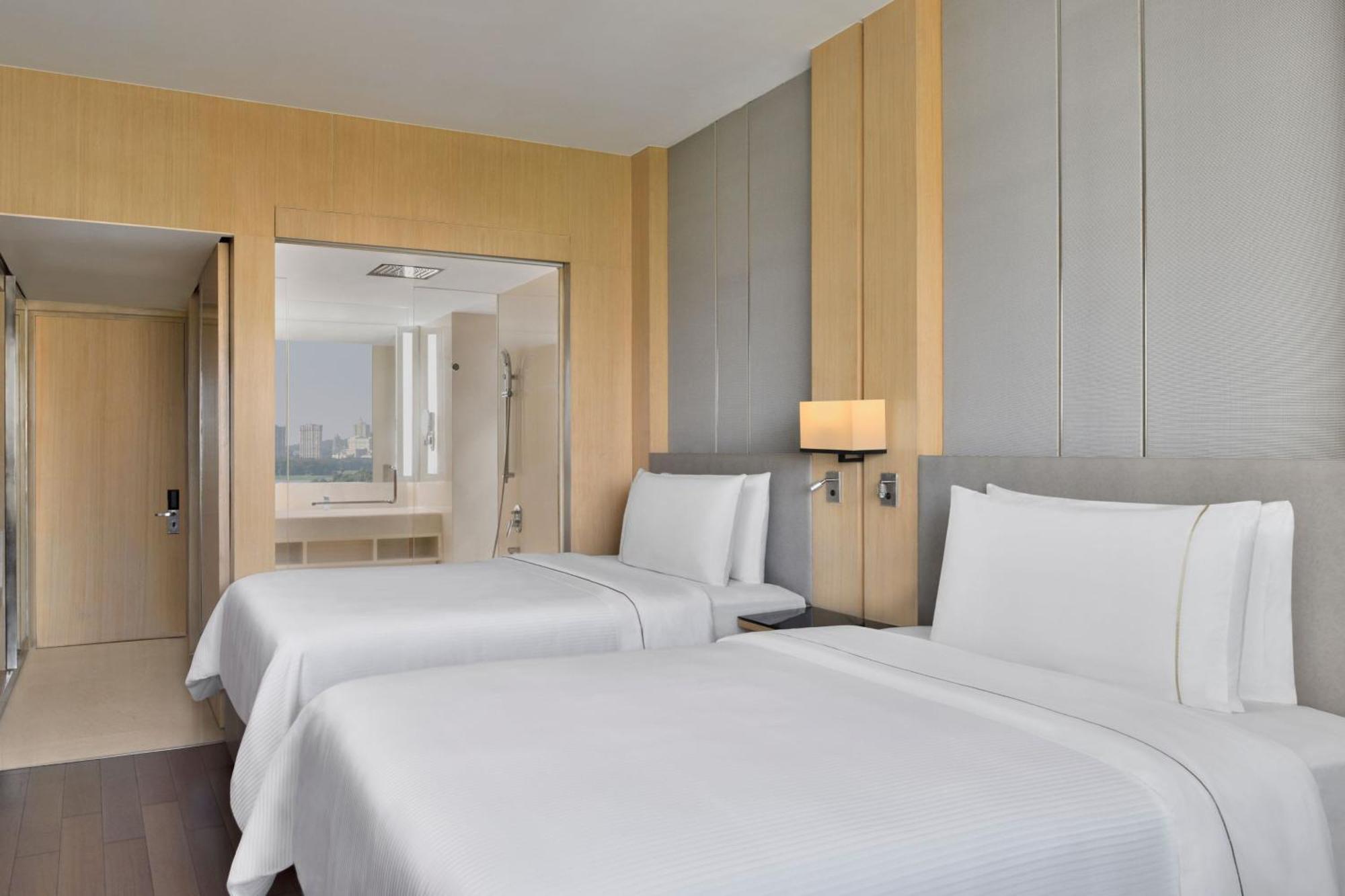 The Westin Mumbai Powai Lake Zewnętrze zdjęcie