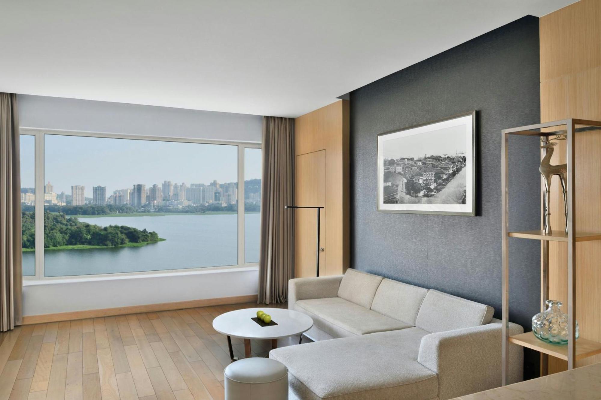 The Westin Mumbai Powai Lake Zewnętrze zdjęcie